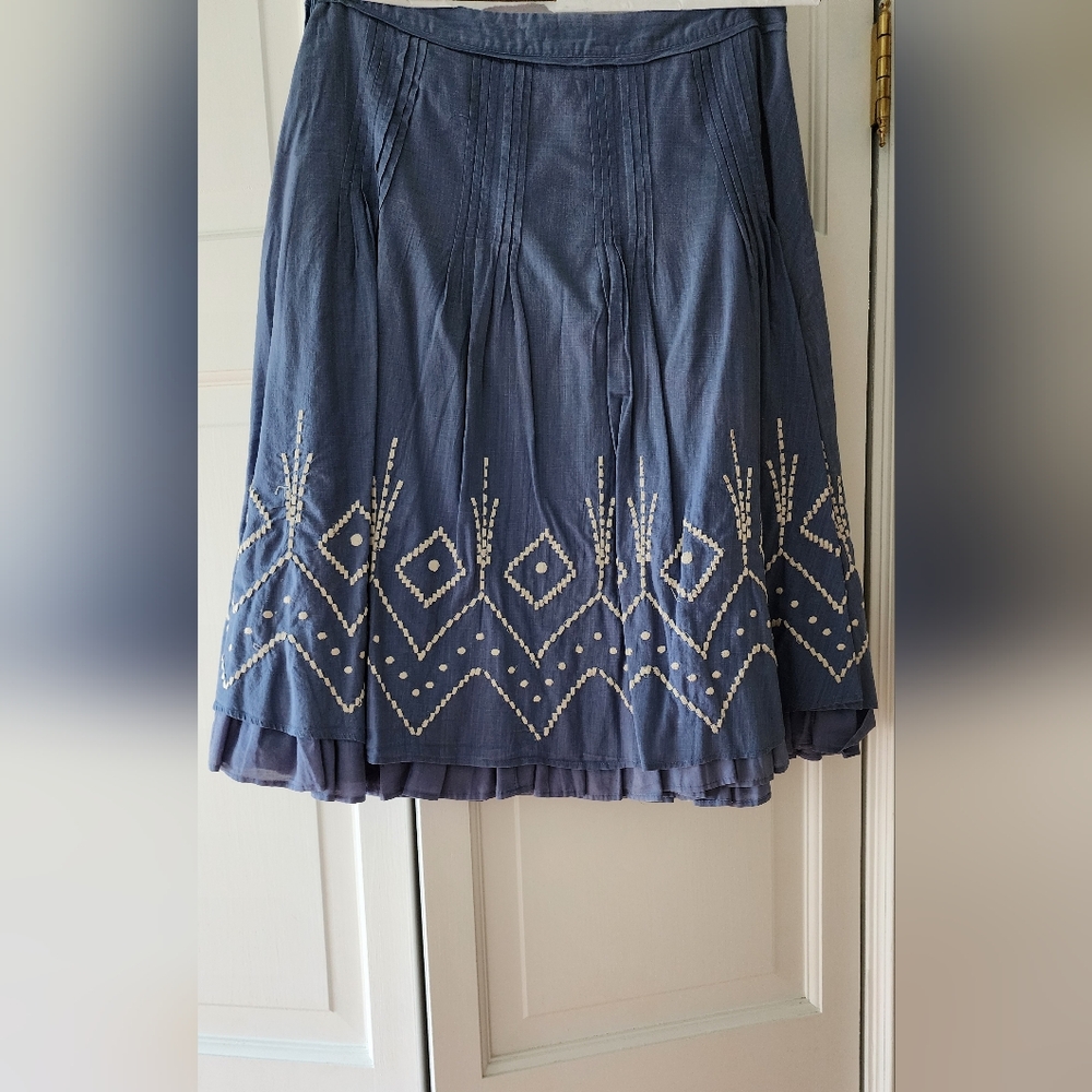 Skirt - Picture 2 of 2